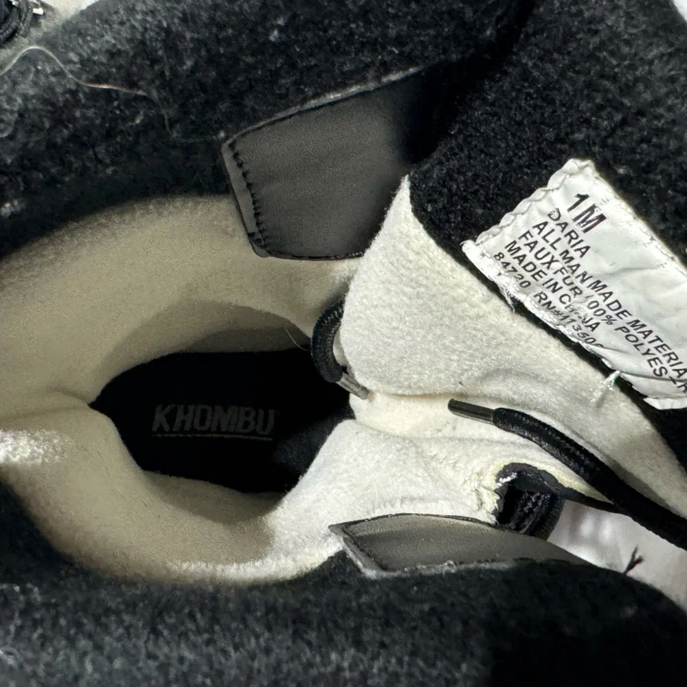 Khombu Girl's Size 1 Daria Black White Knit Embroidered Winter Snow Boots